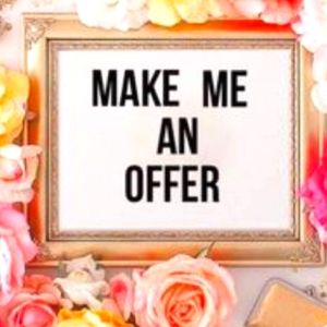 DONT BE SHY *SAY HI!! AND MAKE AN OFFER!